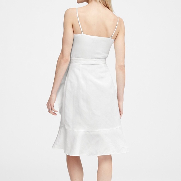 TODAY ONLY !! Banana republic Linen-Blend Ruffle Wrap Dress - Picture 4 of 4